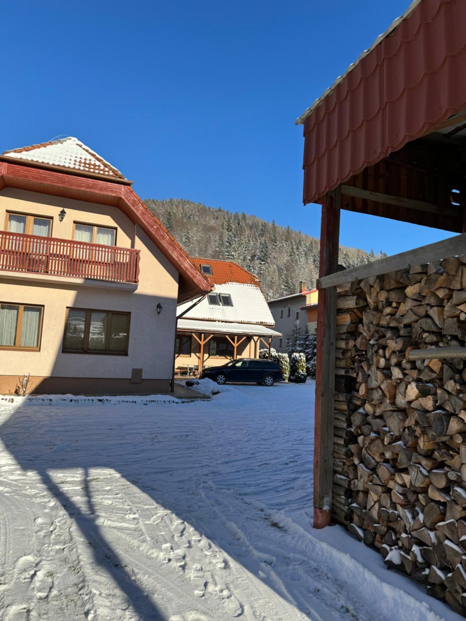 Apartamento Lutra Montana Relov Exterior foto